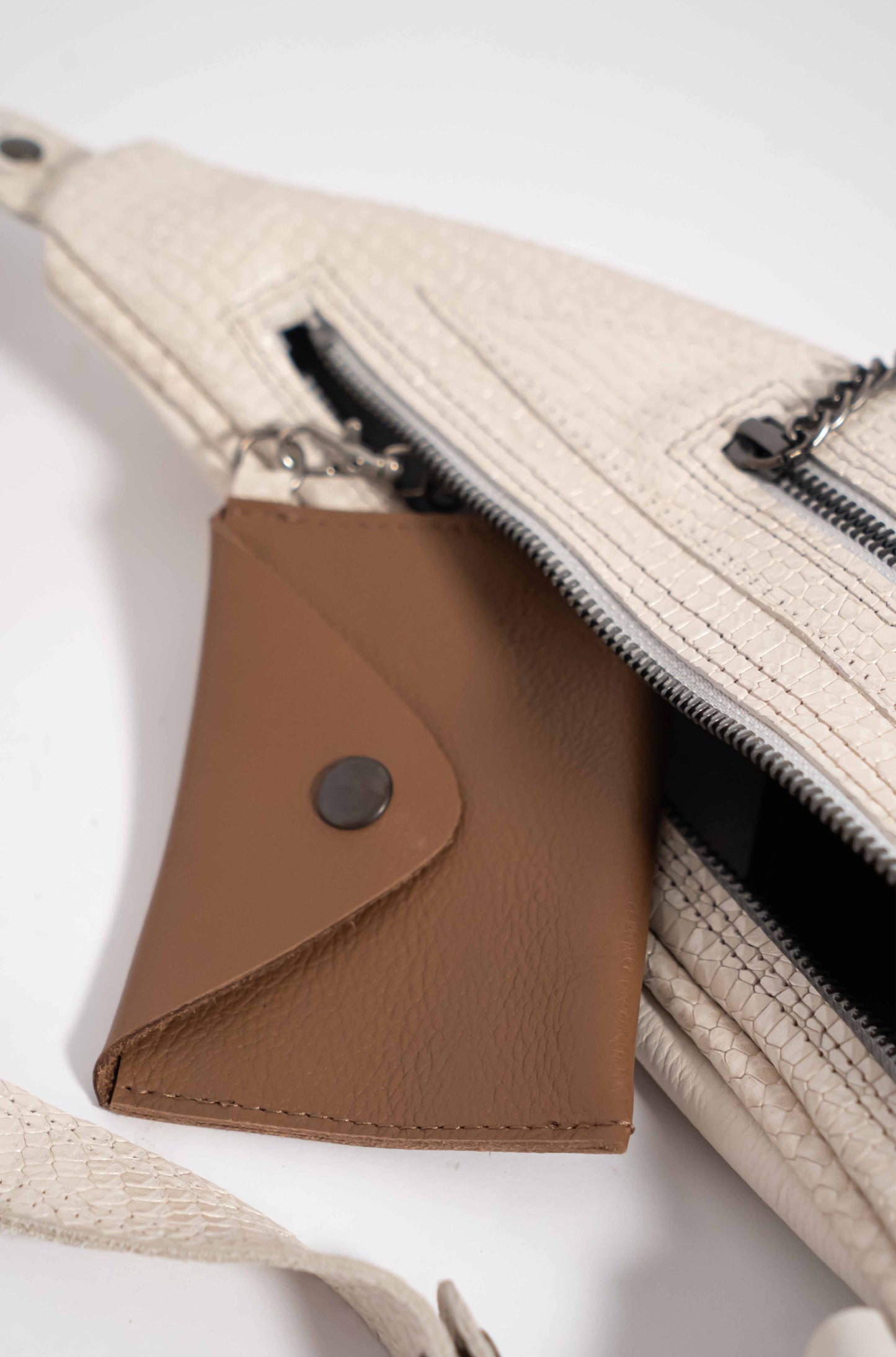 White leather sling bag with fringes - left or right side options