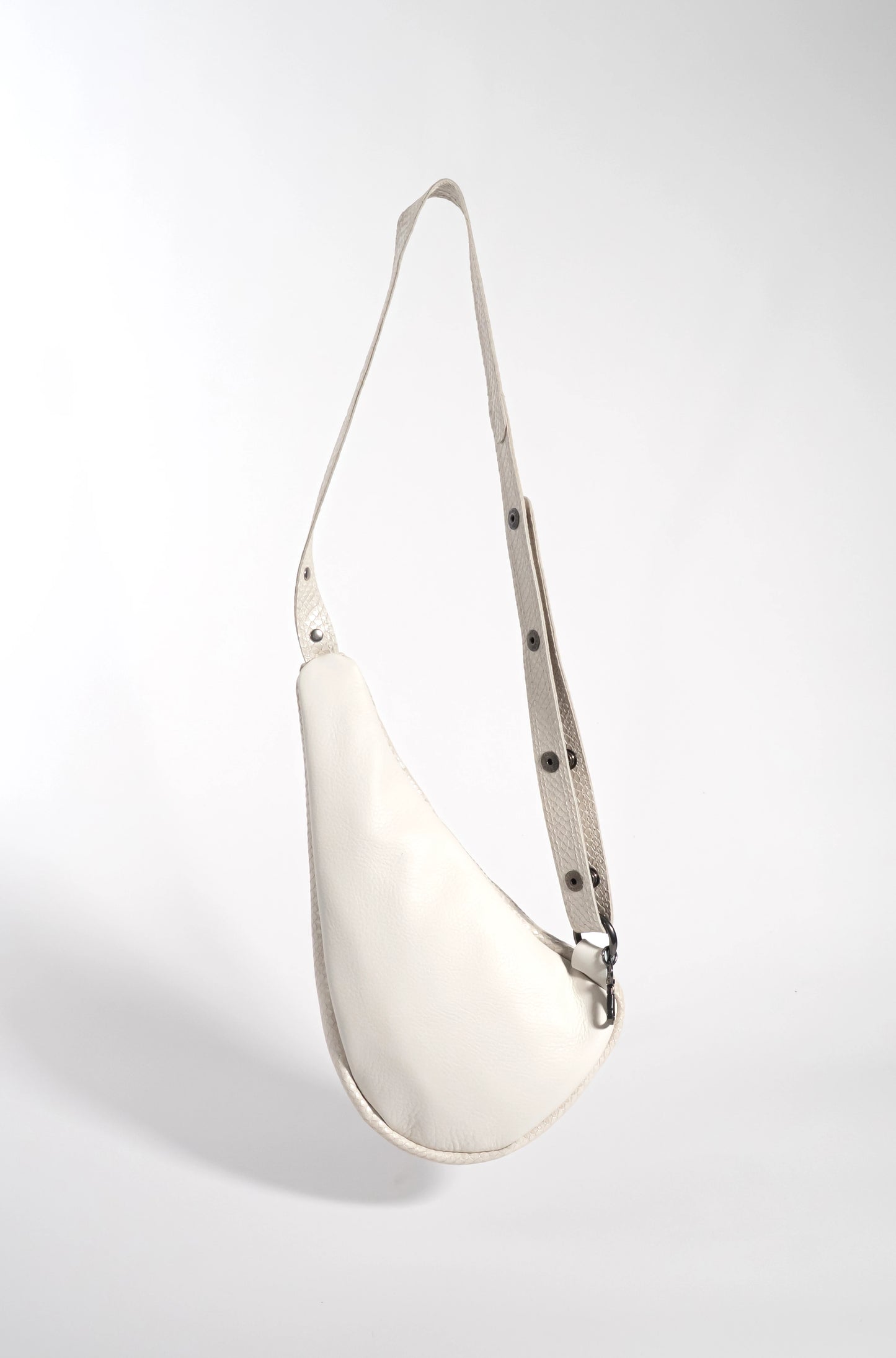 White leather sling bag with fringes - left or right side options