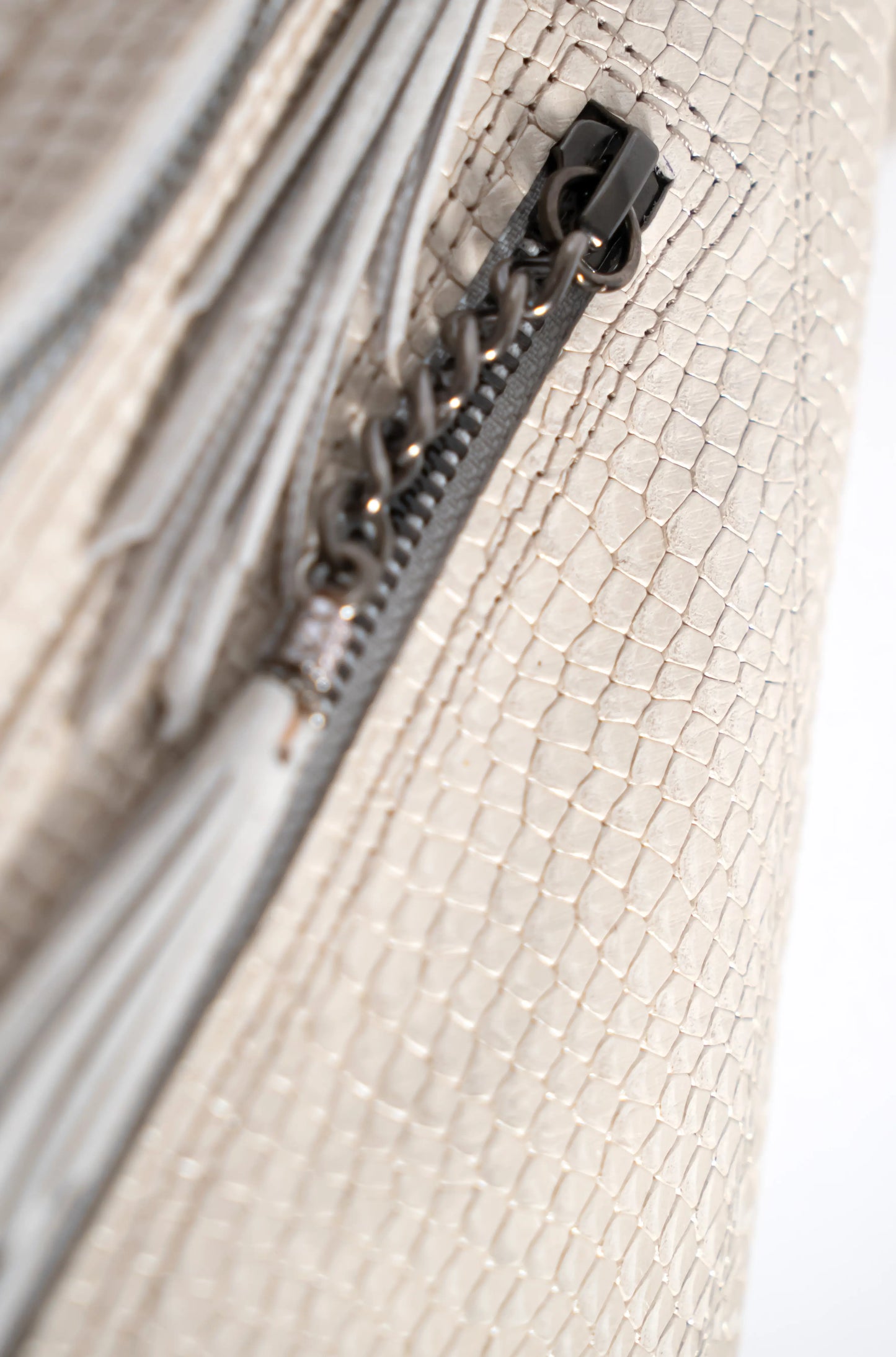 White leather sling bag with fringes - left or right side options