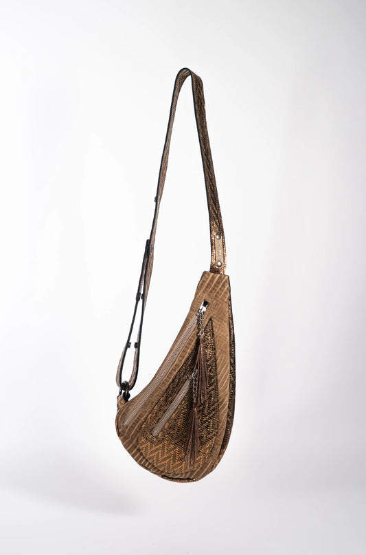 Homemade Leather Slingbag shiny camel - left or right side options